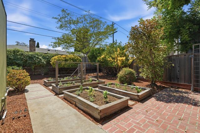816 Lennox Court, Sunnyvale, CA 94087