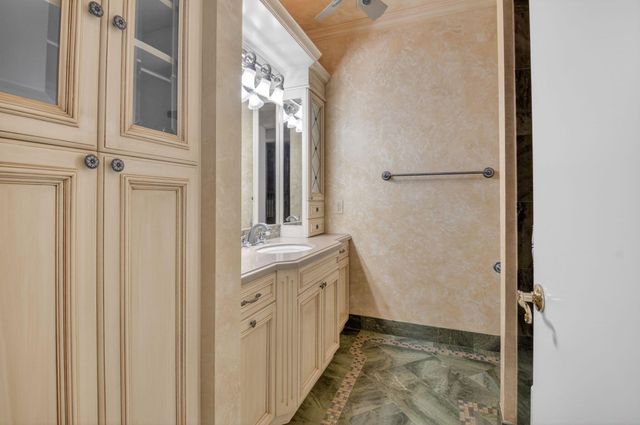 18584 Harbor Light Way, Boca Raton, FL 33498