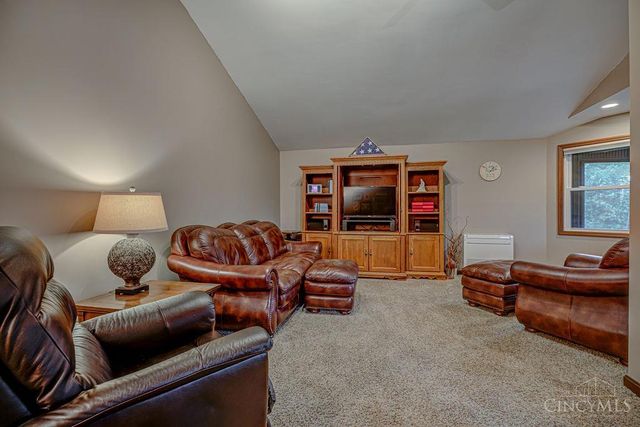 923 Beechmeadow Lane, Cincinnati, OH 45238