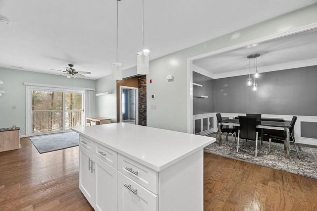 220 Martins Landing 410, North Reading, MA 01864