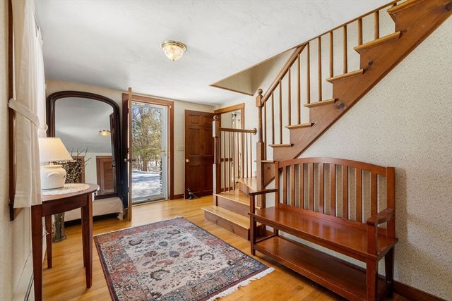 39 Mount Lebanon St, Pepperell, MA 01463