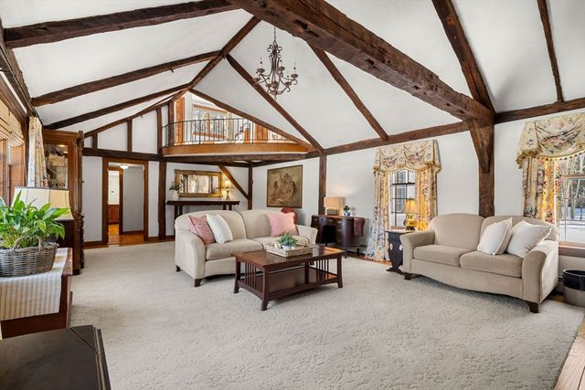 39 Mount Lebanon St, Pepperell, MA 01463