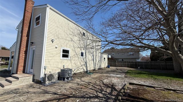 211 4th Avenue, West Babylon, NY 11704