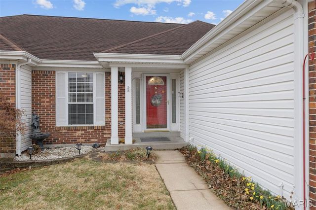 1951 Fox Pointe Drive, Arnold, MO 63010