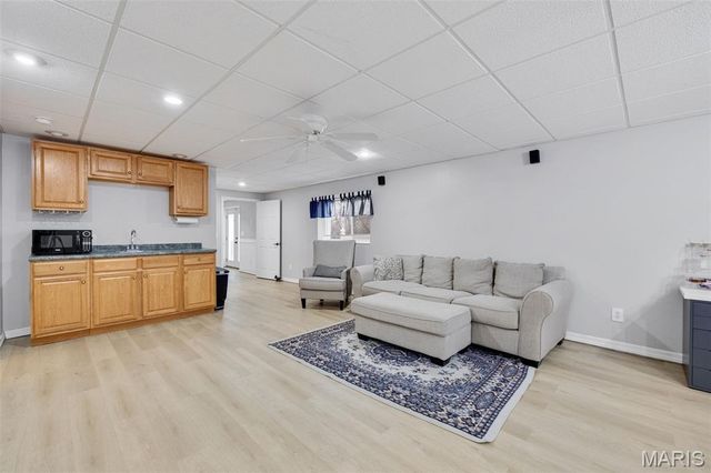 1951 Fox Pointe Drive, Arnold, MO 63010