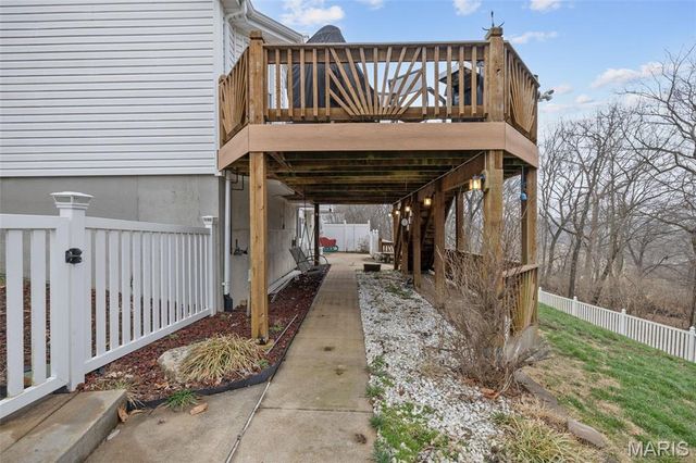 1951 Fox Pointe Drive, Arnold, MO 63010