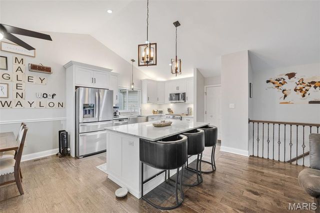 1951 Fox Pointe Drive, Arnold, MO 63010