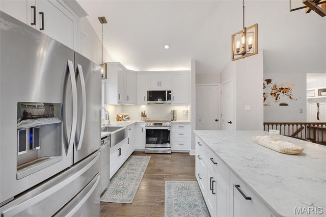 1951 Fox Pointe Drive, Arnold, MO 63010