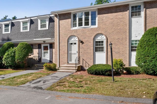 45 Fieldstone Drive, Londonderry, NH 03053