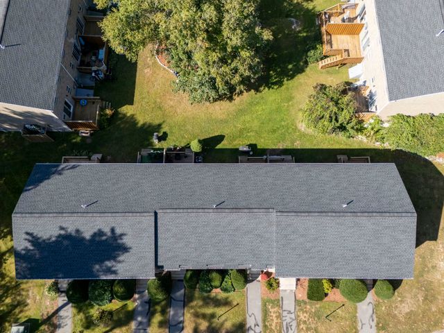 45 Fieldstone Drive, Londonderry, NH 03053