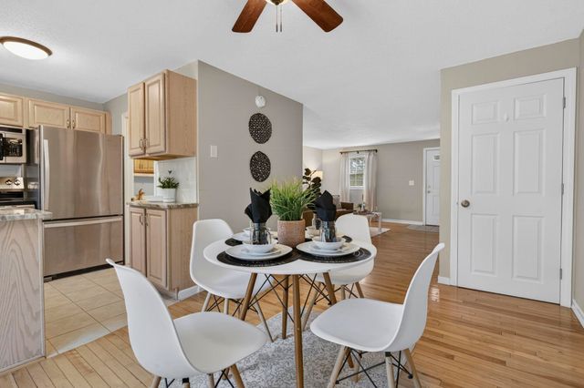 45 Fieldstone Drive, Londonderry, NH 03053