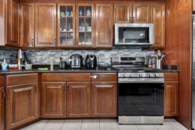 17 Estes, Everett, MA 02149