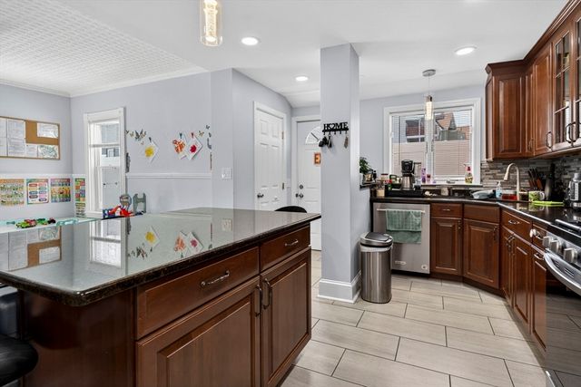 17 Estes, Everett, MA 02149
