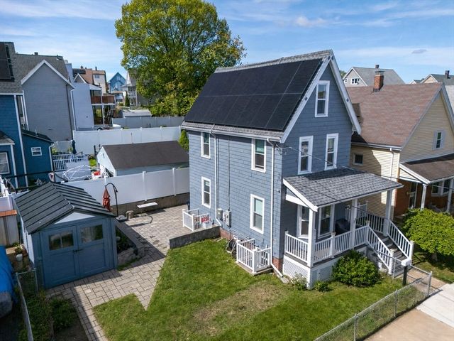 17 Estes, Everett, MA 02149