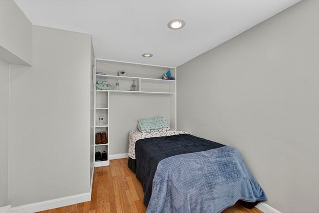 17 Estes, Everett, MA 02149