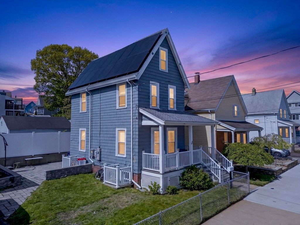 17 Estes, Everett, MA 02149