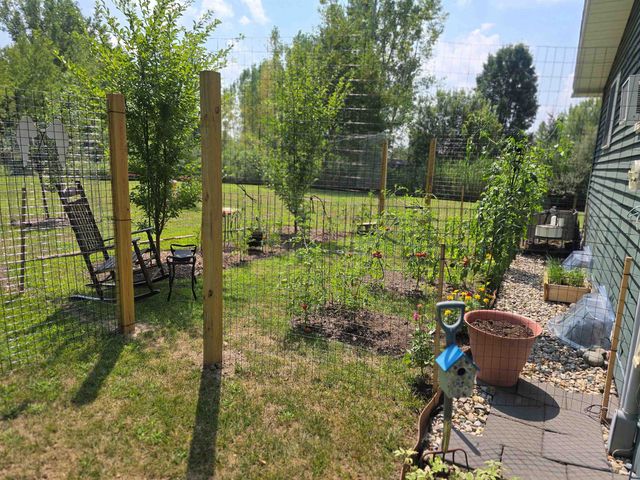 1829 Bullock Road, Bay City, MI 48708