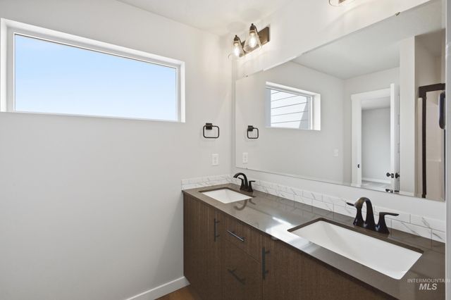 3077 E Mossy Creek Dr, Kuna, ID 83634