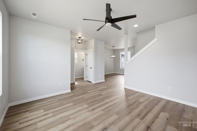 3077 E Mossy Creek Dr, Kuna, ID 83634