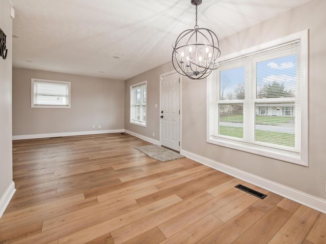 7238 Saratoga Avenue, Reynoldsburg, OH 43068