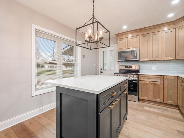 7238 Saratoga Avenue, Reynoldsburg, OH 43068