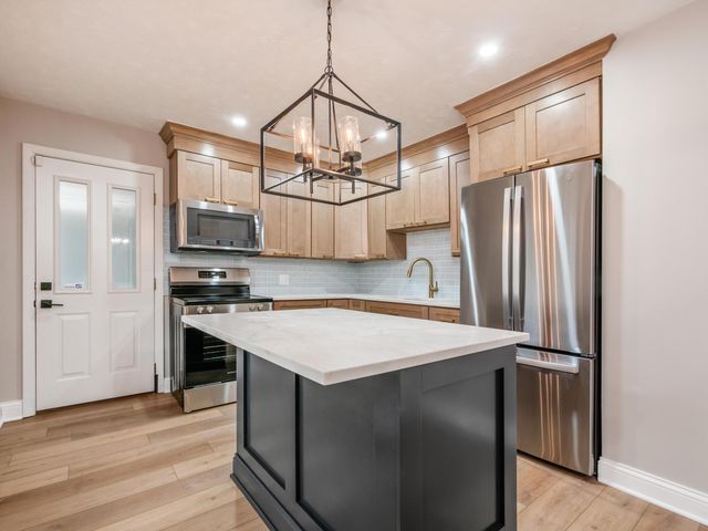 7238 Saratoga Avenue, Reynoldsburg, OH 43068