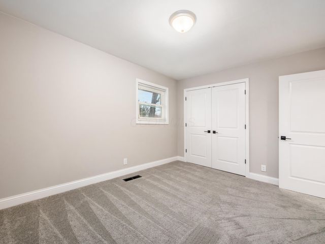 7238 Saratoga Avenue, Reynoldsburg, OH 43068