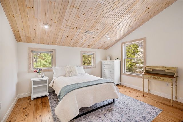 900 South Road, East Greenwich, RI 02818