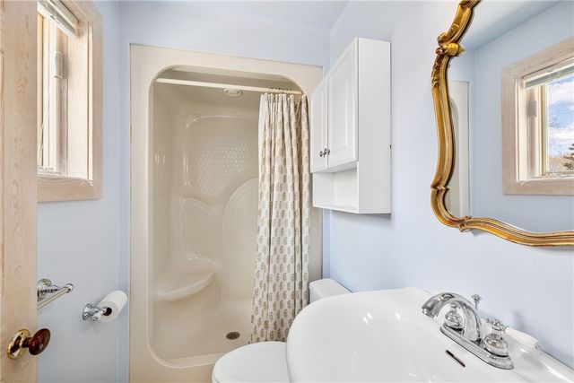 900 South Road, East Greenwich, RI 02818