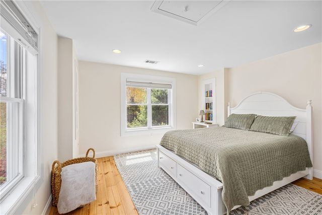 900 South Road, East Greenwich, RI 02818