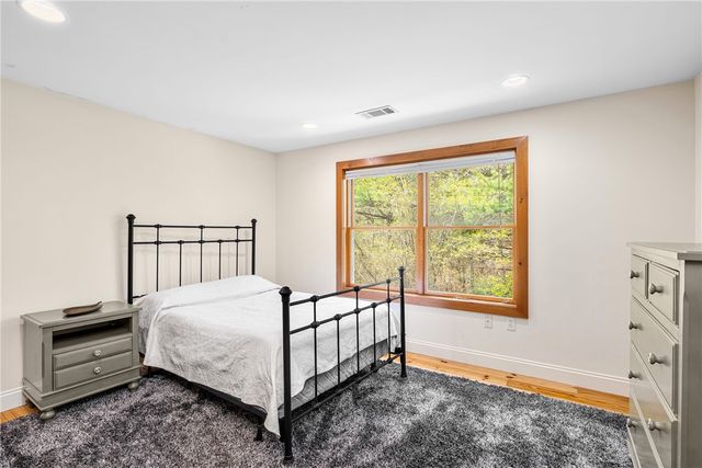 900 South Road, East Greenwich, RI 02818