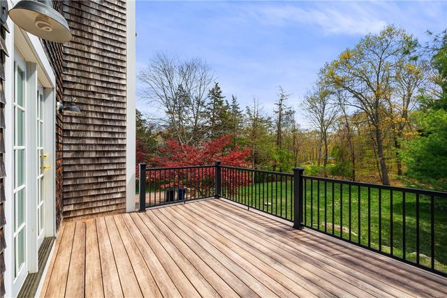 900 South Road, East Greenwich, RI 02818