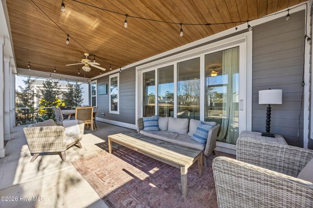 142 Sailor Sky Way, Hampstead, NC 28443