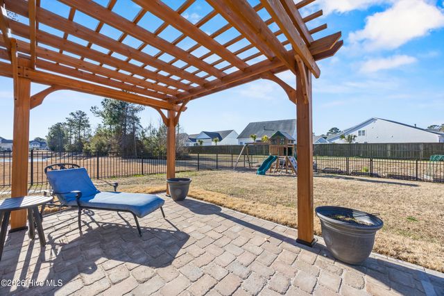 142 Sailor Sky Way, Hampstead, NC 28443