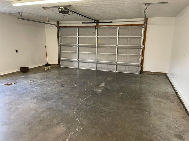 1008 Port Collins Road, Frankfort, KY 40601