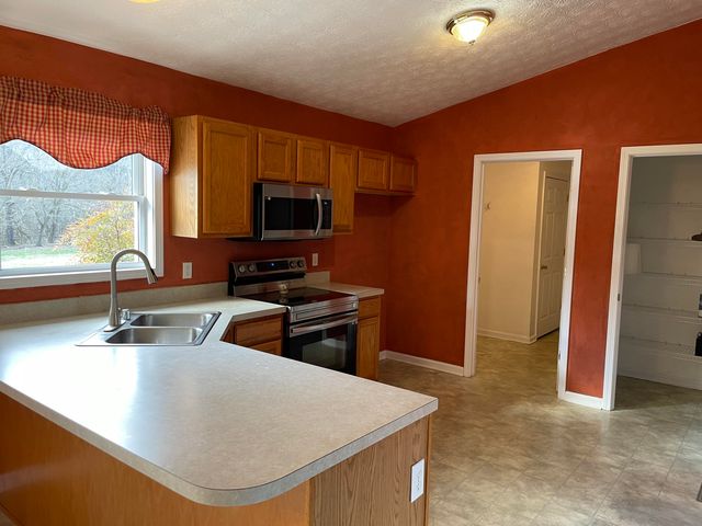 1008 Port Collins Road, Frankfort, KY 40601