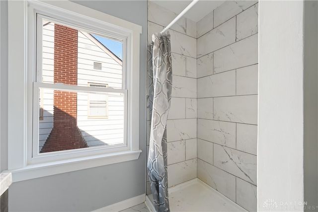 452 Allwen Drive, Dayton, OH 45406