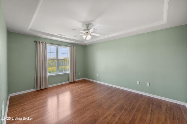 76 Quail Hollow Dr, Eminence, KY 40019