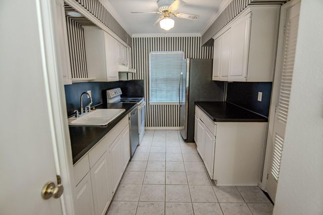 2031 Winrock Boulevard 162, Houston, TX 77057