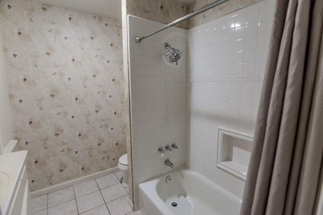 2031 Winrock Boulevard 162, Houston, TX 77057