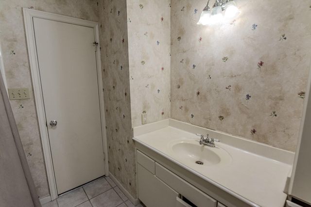 2031 Winrock Boulevard 162, Houston, TX 77057