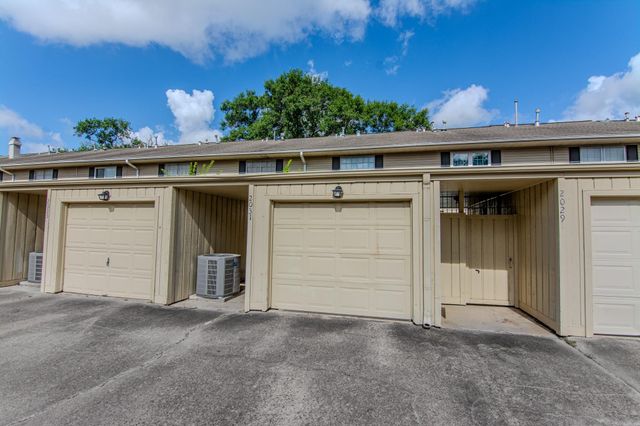 2031 Winrock Boulevard 162, Houston, TX 77057