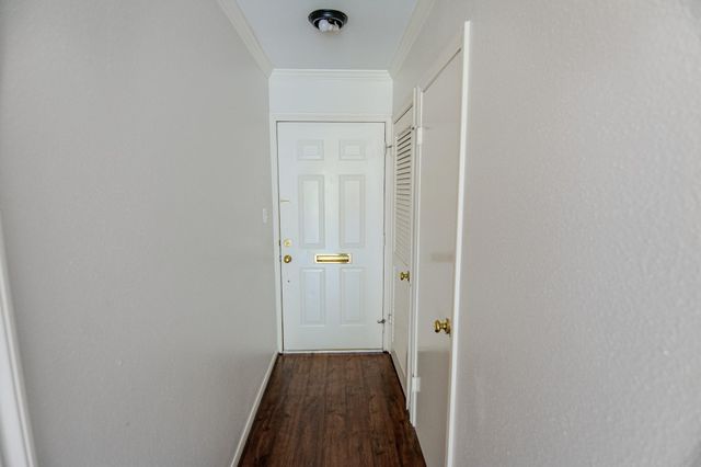 2031 Winrock Boulevard 162, Houston, TX 77057