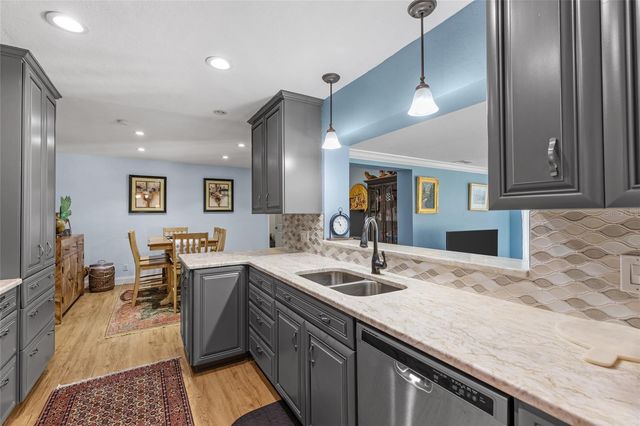 6249 HILLSIDE AVENUE, Seminole, FL 33772