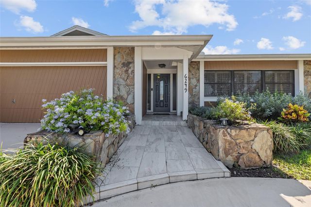 6249 HILLSIDE AVENUE, Seminole, FL 33772