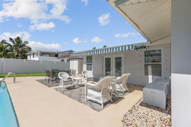 6249 HILLSIDE AVENUE, Seminole, FL 33772