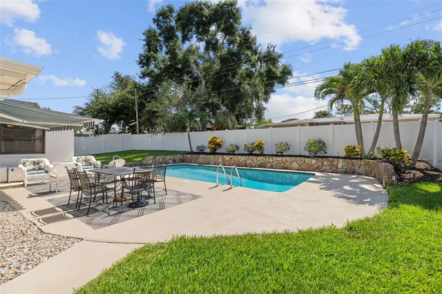 6249 HILLSIDE AVENUE, Seminole, FL 33772