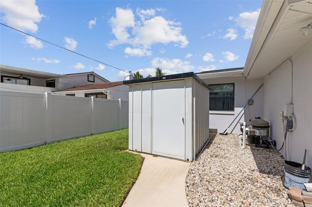 6249 HILLSIDE AVENUE, Seminole, FL 33772