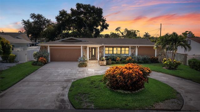 6249 HILLSIDE AVENUE, Seminole, FL 33772
