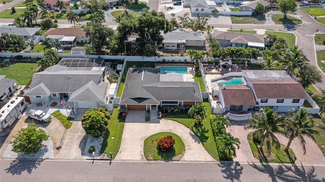 6249 HILLSIDE AVENUE, Seminole, FL 33772